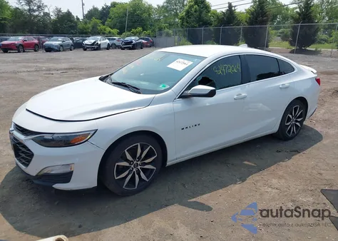 2021 Chevrolet Malibu Fwd Rs z USA, uszkodzony, nr VIN 1G1ZG5ST1MF037996